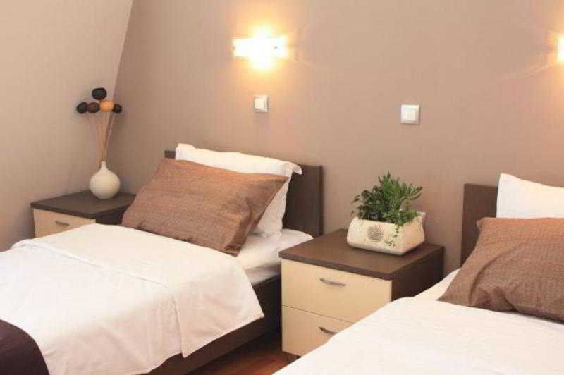 Hotel Porta Скопие Екстериор снимка