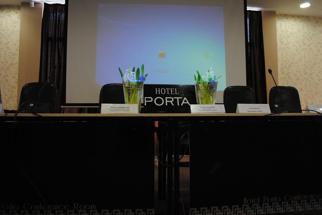 Hotel Porta Скопие Екстериор снимка